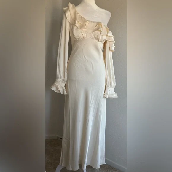 ASTR the Label Women's Coraline Ruffled Cream Maxi Dress - Picture 2 of 6